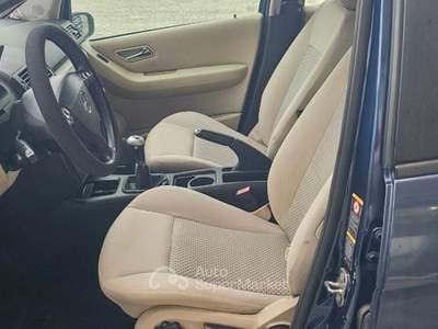 Mercedes-Benz Classe A 180 cdi Elegance Blu/Azzurro usata Vittoria