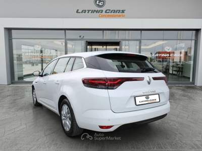 Renault Mégane 1.5 blue dci Equilibre 115cv edc Con CARPLAY Bianco usata Latina