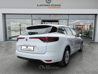 Renault Mégane 1.5 blue dci Equilibre 115cv edc Con CARPLAY Bianco usata Latina