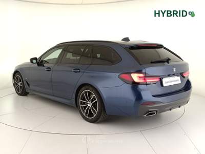 BMW Serie 5 520d 520d touring mhev 48v xdrive msport auto Blu/Azzurro usata Bari