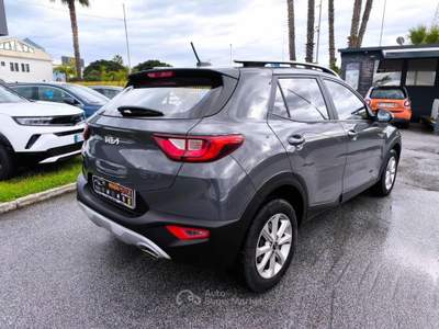Kia Stonic 1.0 T-GDi 100 CV MHEV MT Urban Bianco usata Milazzo