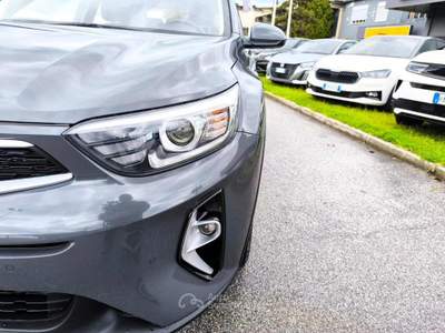 Kia Stonic 1.0 T-GDi 100 CV MHEV MT Urban Bianco usata Milazzo