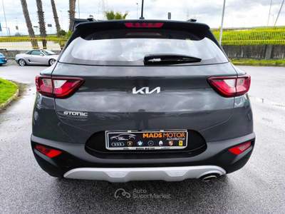 Kia Stonic 1.0 T-GDi 100 CV MHEV MT Urban Bianco usata Milazzo