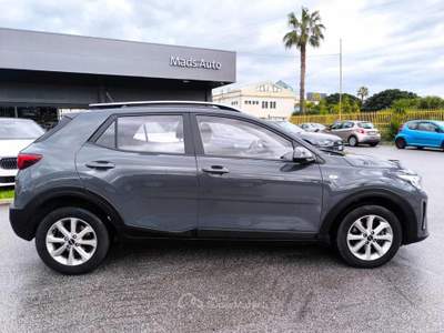 Kia Stonic 1.0 T-GDi 100 CV MHEV MT Urban Bianco usata Milazzo