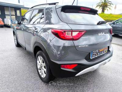 Kia Stonic 1.0 T-GDi 100 CV MHEV MT Urban Bianco usata Milazzo