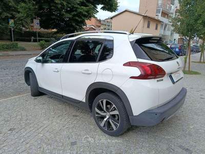 Peugeot 2008 Allure 1.6 Blue HDI 120 Bianco usata Novara