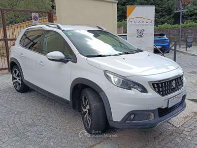 Peugeot 2008 Allure 1.6 Blue HDI 120 Bianco usata Novara