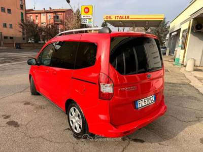 Ford Tourneo Courier 1.5 tdci 75cv, NEOPATENTATI! DISTRIBUZIONE 11/2024 Rosso usata Crevalcore