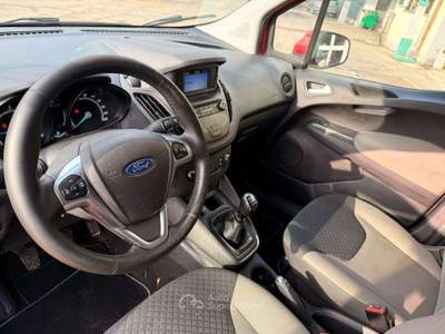 Ford Tourneo Courier 1.5 tdci 75cv, NEOPATENTATI! DISTRIBUZIONE 11/2024 Rosso usata Crevalcore