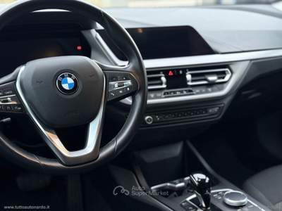 BMW Serie 2 Gran Coupé 216d 216d Gran Coupé Colorvision Edition aut. Bianco usata Nardò