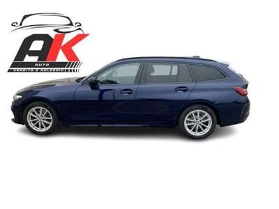 BMW Serie 3 318d TOURING 48V BUSINESS MY23 AUTOM. NAZIONALE Blu/Azzurro usata Carmignano di Brenta