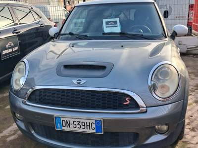 MINI Cooper Tenuta bene usata Aprilia