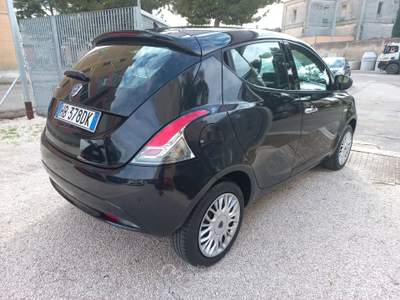 Lancia Ypsilon Lancia ypsilon 1.2 benzina Nero usata Mesagne