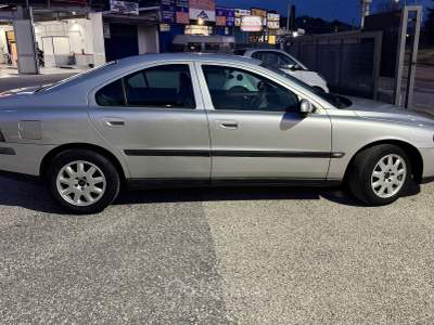 Volvo S60 2.4i 20V 140cv Optima Argento usata Mentana