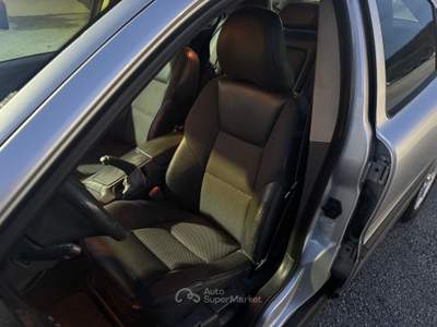 Volvo S60 2.4i 20V 140cv Optima Argento usata Mentana
