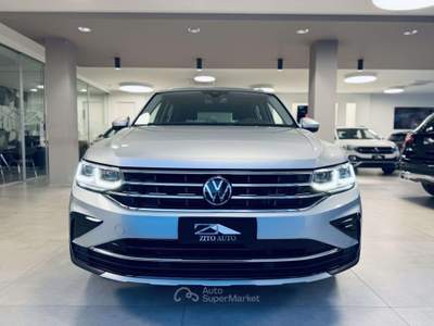 Volkswagen Tiguan 2.0 tdi Elegance 150cv dsg Argento usata San Michele Salentino