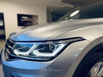 Volkswagen Tiguan 2.0 tdi Elegance 150cv dsg Argento usata San Michele Salentino