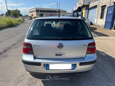 Volkswagen Golf IV 1.9 TDI 130CV Highline 5PT 6 Marce Argento usata Mentana