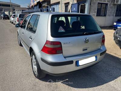 Volkswagen Golf IV 1.9 TDI 130CV Highline 5PT 6 Marce Argento usata Mentana