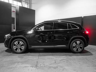 Mercedes-Benz GLA Gla 200 d automatic Nero usata Ancona