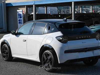 Lancia Ypsilon Hybrid e-DCT LX Bianco usata Pianezza
