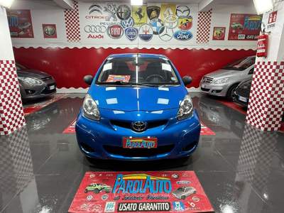 Toyota Aygo 1.0 68cv 5 porte - 2011 Blu/Azzurro usata Giugliano in Campania