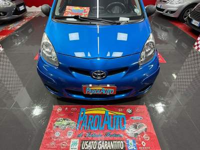 Toyota Aygo 1.0 68cv 5 porte - 2011 Blu/Azzurro usata Giugliano in Campania