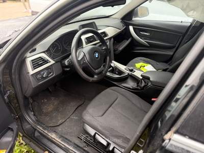 BMW 316 316d Luxury INCIDENTATA Nero usata Rimini