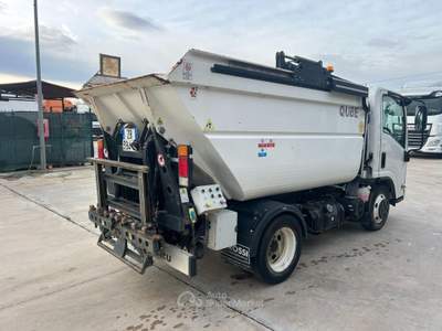 Isuzu M21 Heavy E 1.9 TDI PC-RG Cabinato Bianco usata Lariano