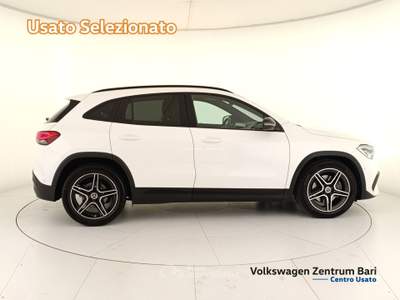 Mercedes-Benz GLA 200 d premium auto Bianco usata Bari