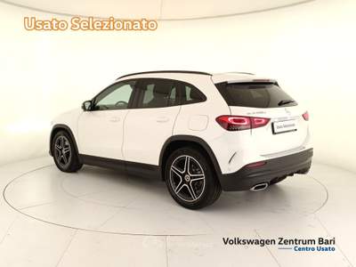 Mercedes-Benz GLA 200 d premium auto Bianco usata Bari