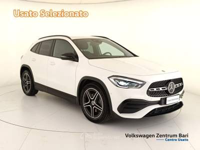 Mercedes-Benz GLA 200 d premium auto Bianco usata Bari