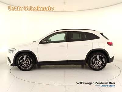Mercedes-Benz GLA 200 d premium auto Bianco usata Bari
