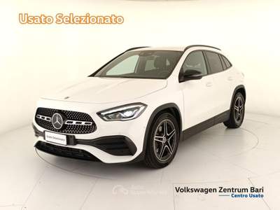 Mercedes-Benz GLA 200 d premium auto Bianco usata Bari
