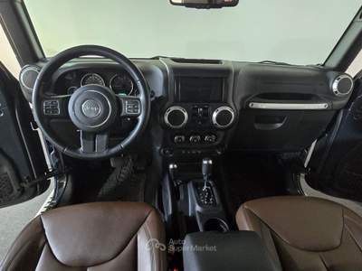 Jeep Wrangler 2.8 crd Sahara auto E6 Grigio usata Teglio