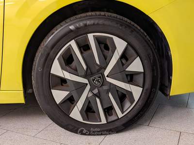 Peugeot 208 208 - 1.2 puretech 100cv - Active usata Robecco sul Naviglio