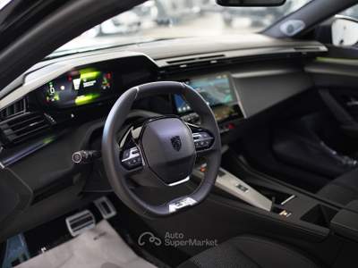 Peugeot 308 Hybrid 136 e-DCS6 GT Rosso usata Pozzuoli