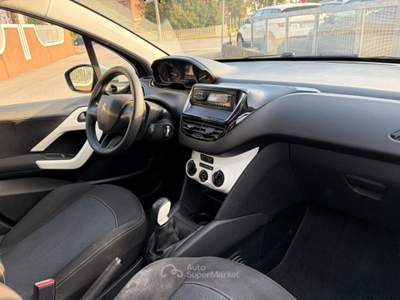 Peugeot 208 1° serie PureTech 68 5 porte Active Nero usata Oderzo
