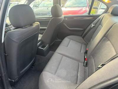 BMW Serie 3 318i i (2.0) cat 4 porte Futura Nero usata Oderzo