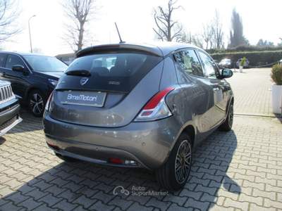 Lancia Ypsilon 1.0 Hybrid Gold - CarPlay/Sensori Grigio usata Mogliano Veneto