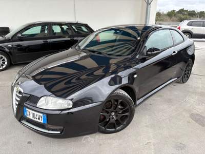 Alfa Romeo GT JTDM 16V Distinctive Nero usata ALTAMURA