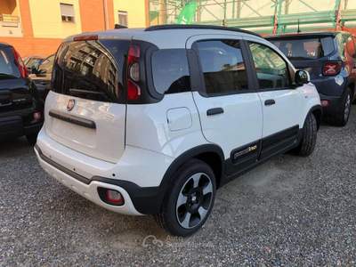 Fiat Pandina 1.0 FireFly 70cv S&S Hybrid Cross Bianco usata Novara