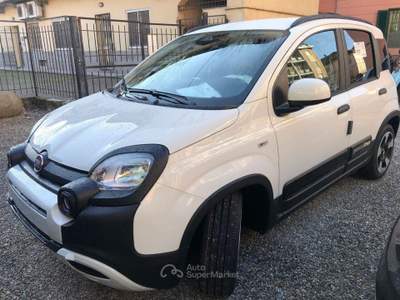 Fiat Pandina 1.0 FireFly 70cv S&S Hybrid Cross Bianco usata Novara