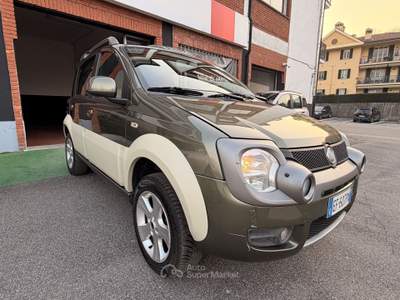 Fiat Panda Panda 1.3 MJT 16V DPF 4x4 Cross Verde usata Cornate D'adda