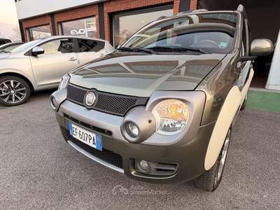 Fiat Panda Panda 1.3 MJT 16V DPF 4x4 Cross Verde usata Cornate D'adda