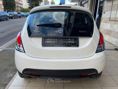 Lancia Ypsilon 5 porte Hybrid Posti - GH272GE Bianco usata Gravina in Puglia