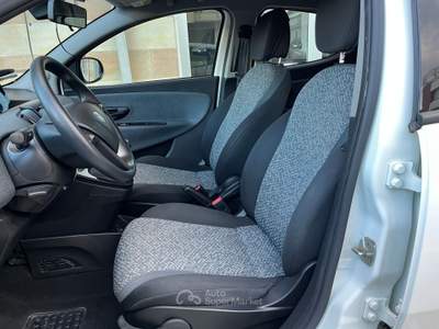 Lancia Ypsilon 5 porte Hybrid Posti - GH272GE Bianco usata Gravina in Puglia