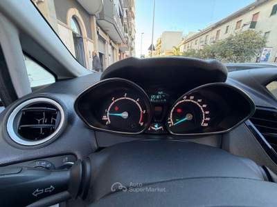 Ford Fiesta 5 porte Titanium Bianco usata Andria