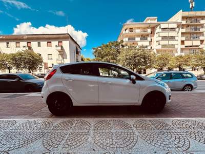 Ford Fiesta 5p. Bz.- GPL Titanium Bianco usata Andria