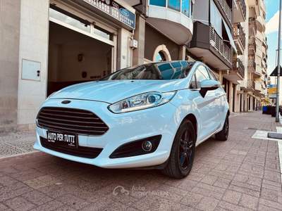 Ford Fiesta 5p. Bz.- GPL Titanium Bianco usata Andria